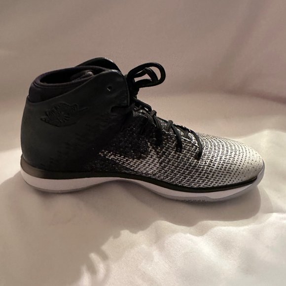 Air Jordan XXXI - size 10-1/2 main image 4